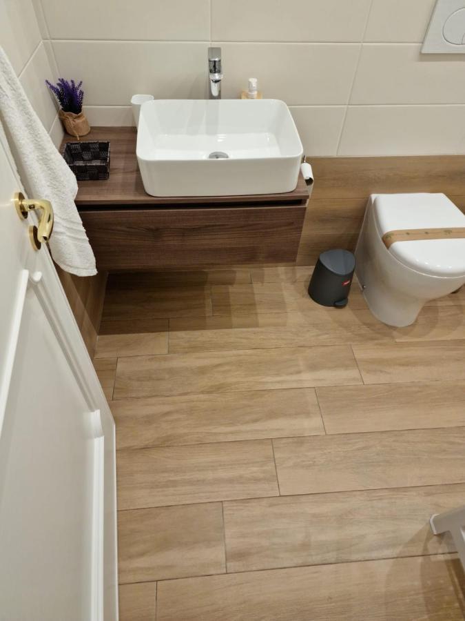 B&B Tre Sorelle Surbo Екстер'єр фото