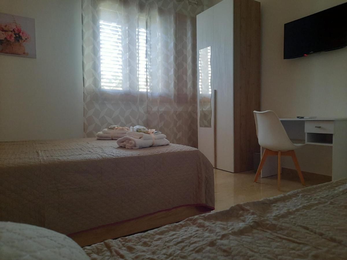 B&B Tre Sorelle Surbo Екстер'єр фото